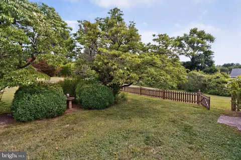 Exterior - 14604 Peach Orchard Rd, Silver Spring, MD 20905 photo 6 of 8
