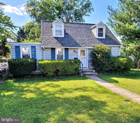 703 Gail Ave, Rockville, MD 20851
