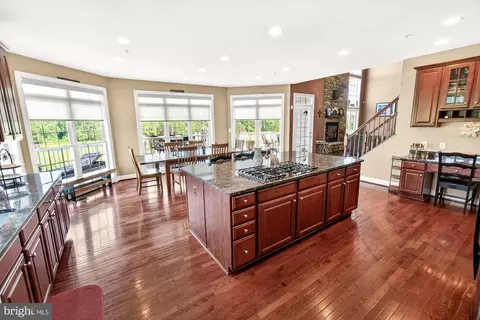 Kitchen - 15512 Mount Nebo Rd, Poolesville, MD 20837 photo 1 of 7