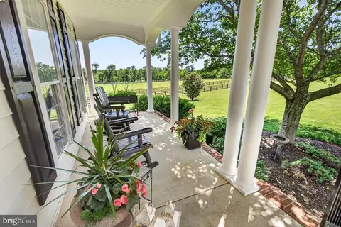 Exterior - 15512 Mount Nebo Rd, Poolesville, MD 20837 photo 26 of 30