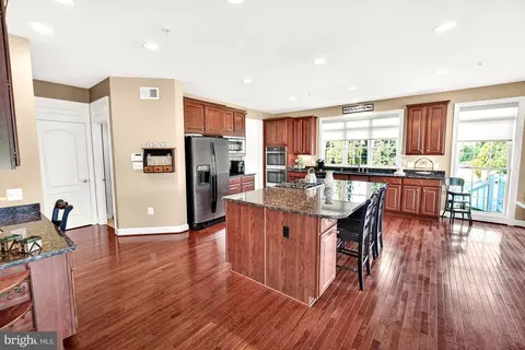 Kitchen - 15512 Mount Nebo Rd, Poolesville, MD 20837 photo 2 of 7