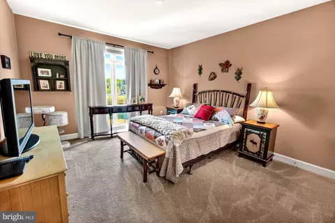 Bedroom - 15512 Mount Nebo Rd, Poolesville, MD 20837 photo 1 of 9