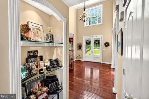 Entry Way - 15512 Mount Nebo Rd, Poolesville, MD 20837 photo 4 of 15