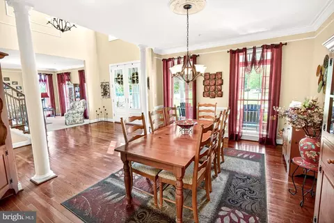Dining - 15512 Mount Nebo Rd, Poolesville, MD 20837 photo 4 of 5