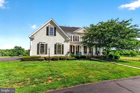 Exterior - 15512 Mount Nebo Rd, Poolesville, MD 20837 photo 4 of 30