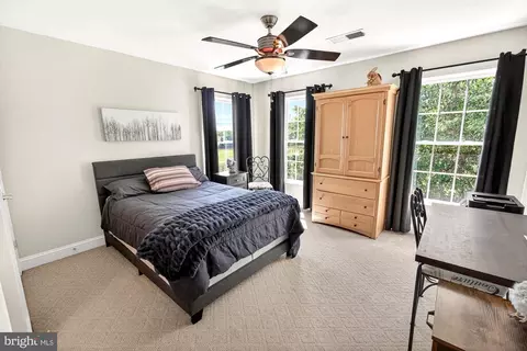 Bedroom - 15512 Mount Nebo Rd, Poolesville, MD 20837 photo 7 of 9
