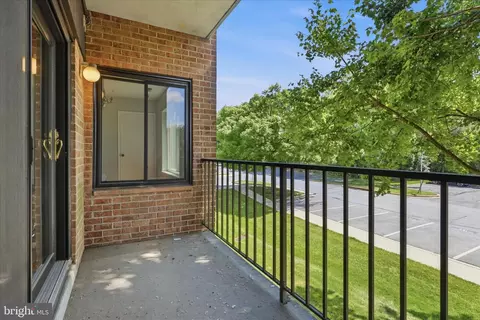 Exterior - 15300 Pine Orchard Dr #85-2E, Silver Spring, MD 20906 photo 2 of 6