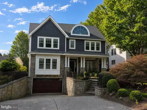 5114 Wessling Ln, Bethesda, MD 20814