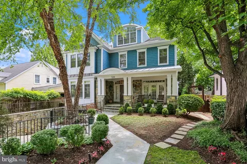5114 Wessling Ln, Bethesda, MD 20814