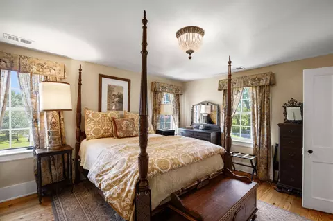 Bedroom - 18101 Cattail Rd, Poolesville, MD 20837 photo 3 of 4