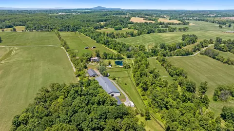 View/Area - 18101 Cattail Rd, Poolesville, MD 20837 photo 3 of 4