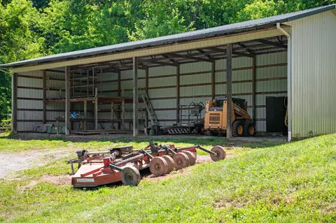 Exterior - 18101 Cattail Rd, Poolesville, MD 20837 photo 19 of 21