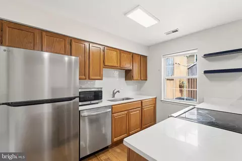 15711 Ambiance Dr, North Potomac, MD 20878