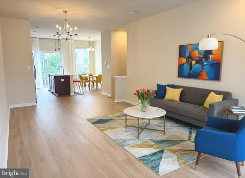 13263 Orsay St #607, Clarksburg, MD 20871