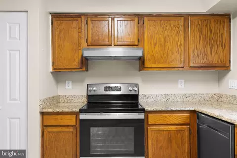 Kitchen - 2106 Carriage Square Pl, Silver Spring, MD 20906 photo 4 of 4