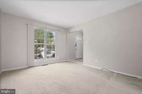 Living - 2106 Carriage Square Pl, Silver Spring, MD 20906 photo 3 of 4