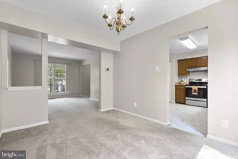 Dining - 2106 Carriage Square Pl, Silver Spring, MD 20906 photo 2 of 2