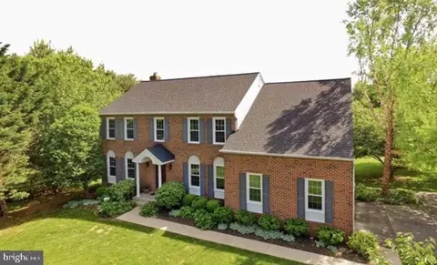 11824 Morning Star Dr, Germantown, MD 20876