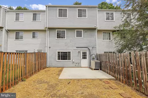 Exterior - 1410 Elm Grove Cir, Silver Spring, MD 20905 photo 5 of 5