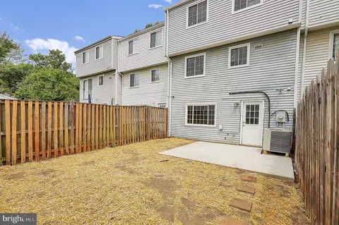 Exterior - 1410 Elm Grove Cir, Silver Spring, MD 20905 photo 4 of 5