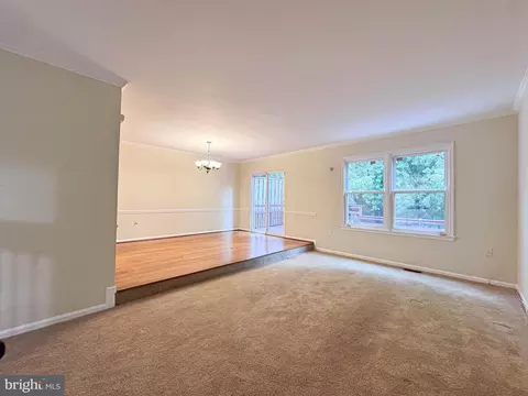 Living - 10939 Pebble Run Dr, Silver Spring, MD 20902 photo 12 of 15