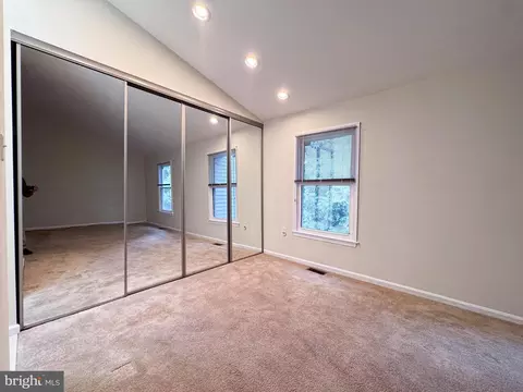 Bedroom - 10939 Pebble Run Dr, Silver Spring, MD 20902 photo 4 of 12