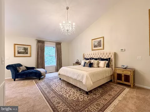 Bedroom - 10939 Pebble Run Dr, Silver Spring, MD 20902 photo 1 of 12