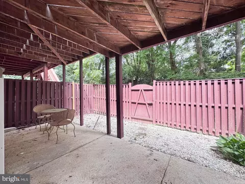 Exterior - 10939 Pebble Run Dr, Silver Spring, MD 20902 photo 16 of 17