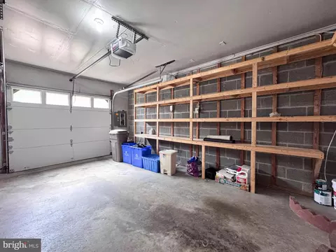 Exterior - 10939 Pebble Run Dr, Silver Spring, MD 20902 photo 11 of 17