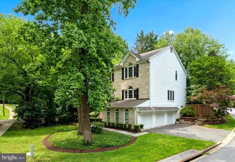 8900 Ellsworth Ct, Silver Spring, MD 20910