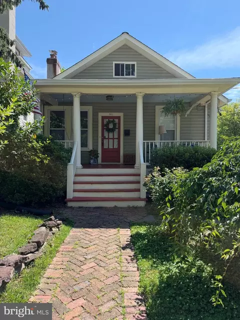 7311 Flower Ave, Takoma Park, MD 20912