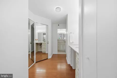 Entry Way - 15100 Interlachen Dr #4-124, Silver Spring, MD 20906 photo 2 of 3