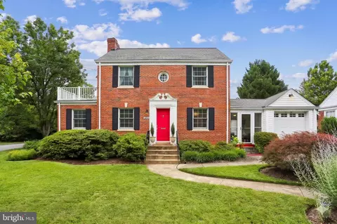 10025 Reddick Dr, Silver Spring, MD 20901
