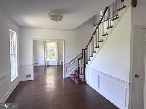 Entry Way - 10812 Cripplegate Rd, Potomac, MD 20854 photo 2 of 2