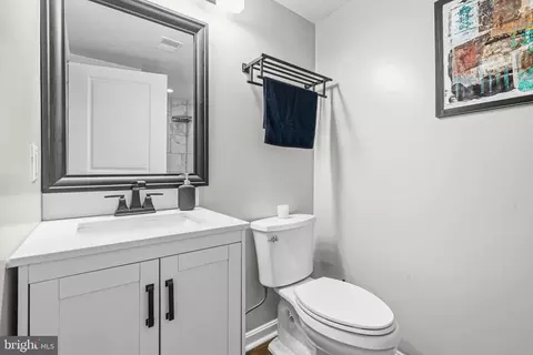 Bath - 7915 Eastern Ave #1209, Silver Spring, MD 20910 photo 2 of 3