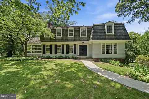 10904 Stanmore Dr, Potomac, MD 20854