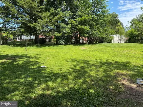 906 Venice Dr, Silver Spring, MD 20904 photo 4