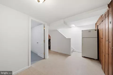 Entry Way - 11931 Centerhill St, Silver Spring, MD 20902 photo 5 of 6