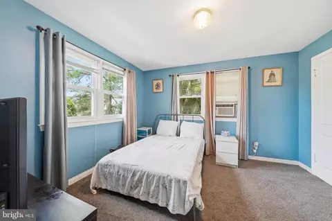 Bedroom - 11931 Centerhill St, Silver Spring, MD 20902 photo 2 of 10