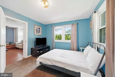 Bedroom - 11931 Centerhill St, Silver Spring, MD 20902 photo 3 of 10