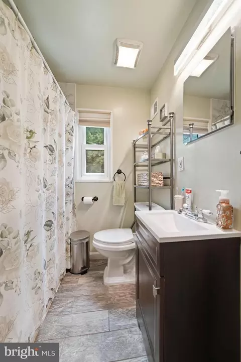 Bath - 11931 Centerhill St, Silver Spring, MD 20902 photo 1 of 2
