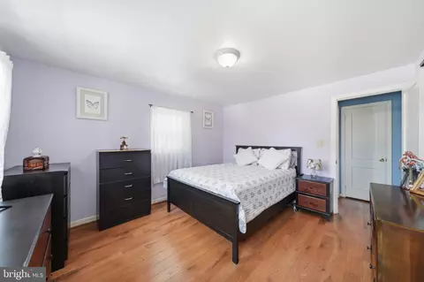 Bedroom - 11931 Centerhill St, Silver Spring, MD 20902 photo 7 of 10