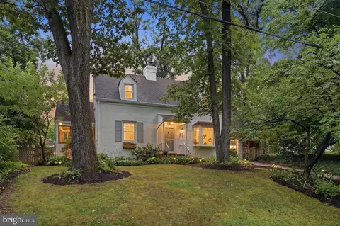 Exterior - 8902 Sudbury Rd, Silver Spring, MD 20901 photo 7 of 17