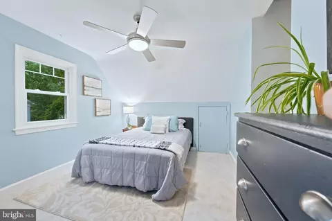 Bedroom - 8902 Sudbury Rd, Silver Spring, MD 20901 photo 10 of 17