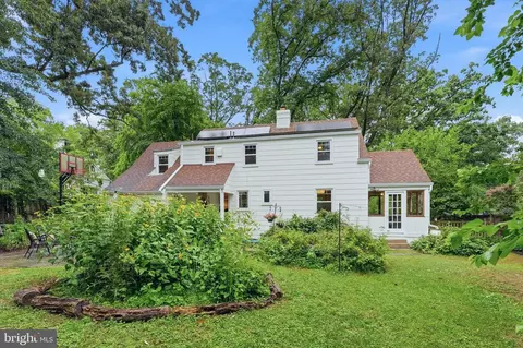 Exterior - 8902 Sudbury Rd, Silver Spring, MD 20901 photo 13 of 17