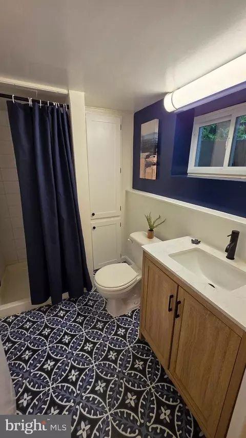 Bath - 8902 Sudbury Rd, Silver Spring, MD 20901 photo 5 of 5