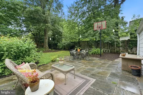 Exterior - 8902 Sudbury Rd, Silver Spring, MD 20901 photo 14 of 17