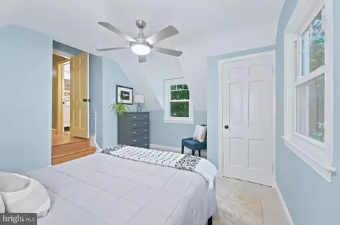 Bedroom - 8902 Sudbury Rd, Silver Spring, MD 20901 photo 12 of 17
