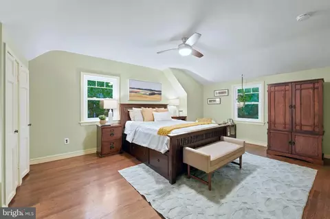 Bedroom - 8902 Sudbury Rd, Silver Spring, MD 20901 photo 2 of 17