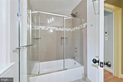 Bath - 8902 Sudbury Rd, Silver Spring, MD 20901 photo 3 of 5